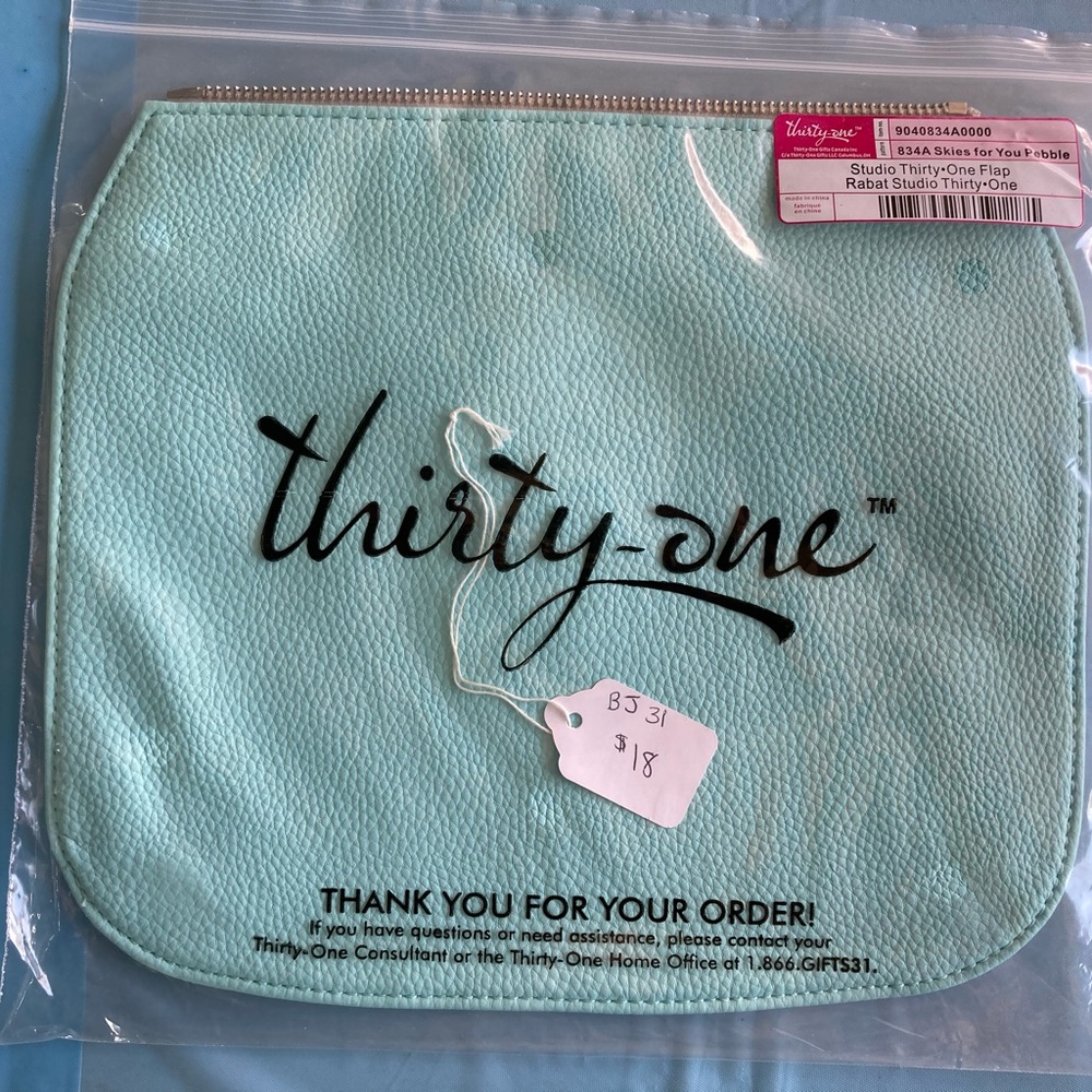 Studio Thirty One purse flap